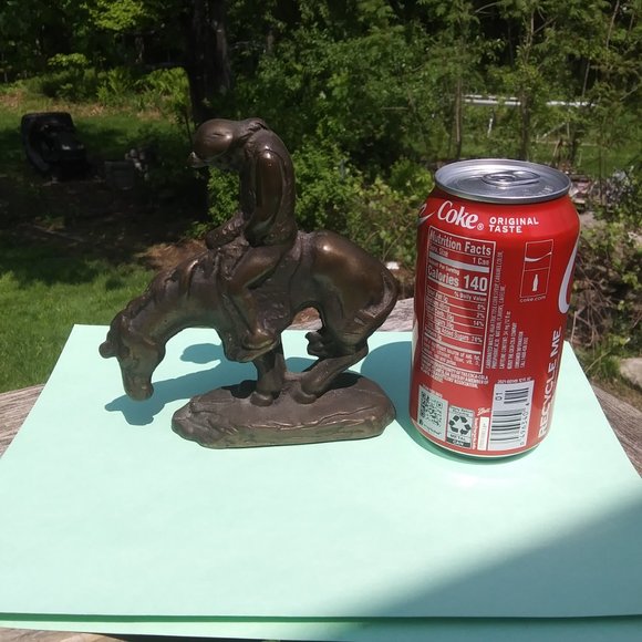 Very solid heavy metal bookend End of Trail horse and rider - Picture 7 of 15